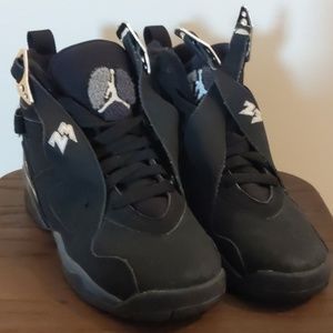 BLK/GRY CLASSIC JORDAN'S/NIKE Size 4.5 Youth